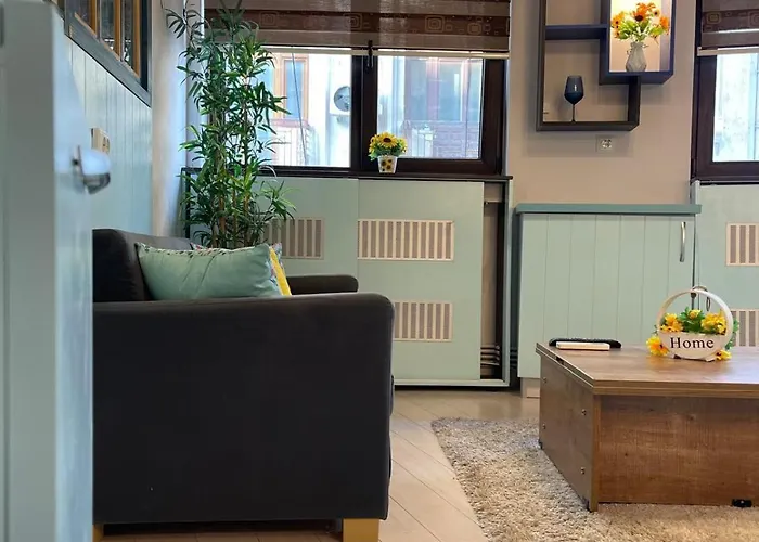 Gogh Old Апартаменти *