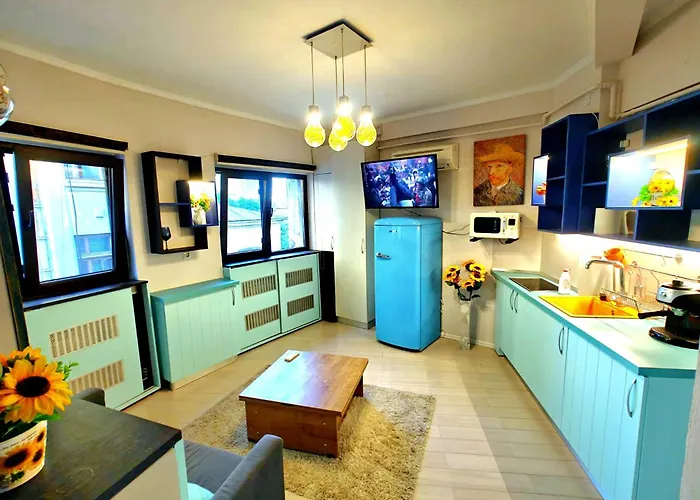Apartment Gogh Old